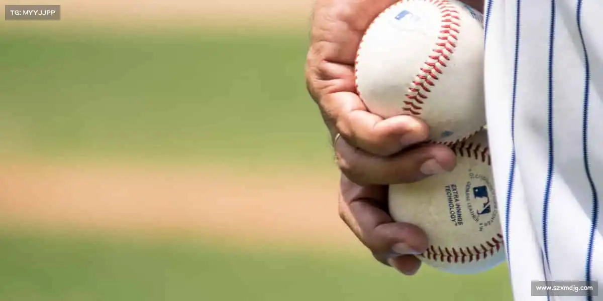 <strong>ballbet贝博</strong>每一次挥拍，都是对自我的超越！🎾🔥